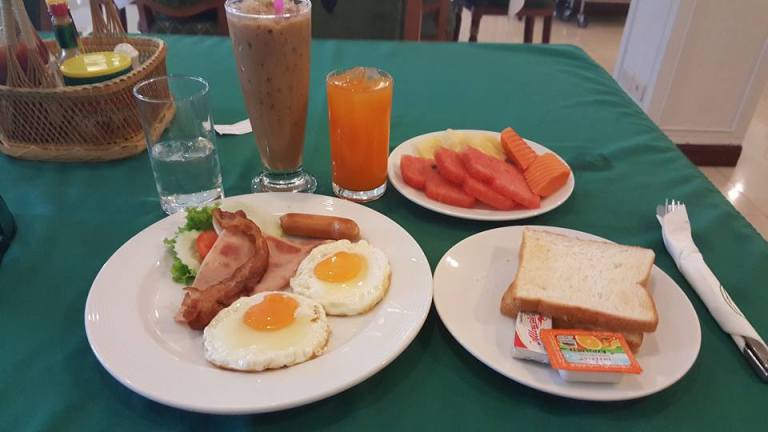 13600079_10153446773967242_7584236927907647259_n